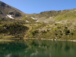 Beauty climb towards French border