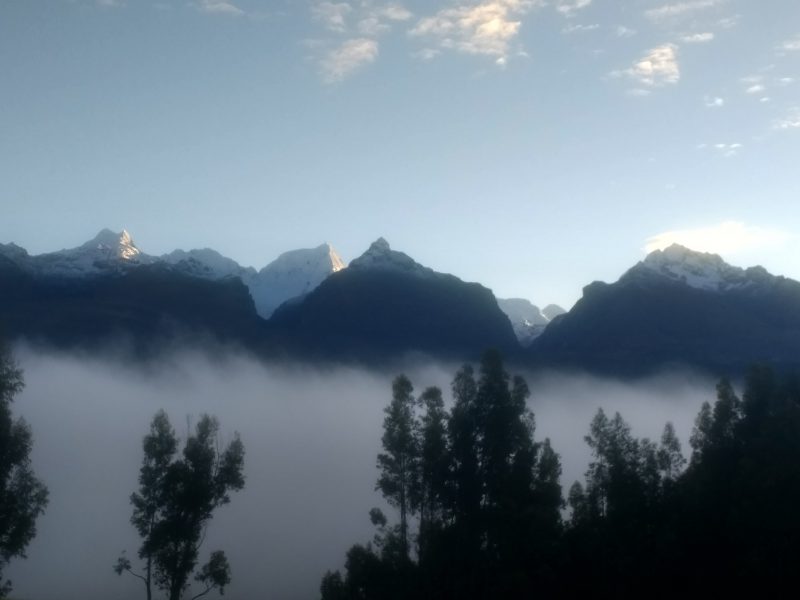 Cordillera Blanca gracing in the morning