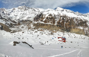 Touring up from Annapurna Base Camp, 4 500m